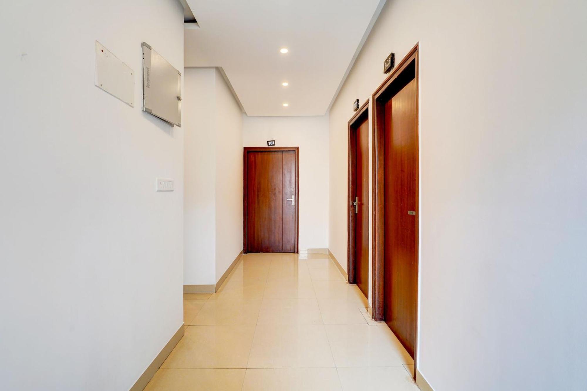 Townhouse Hebbal Bhadrappa Layout Bangalore Dış mekan fotoğraf